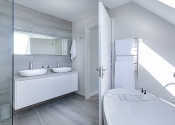Zelf een nieuwe badkamer installeren: Wat heb je nodig?
