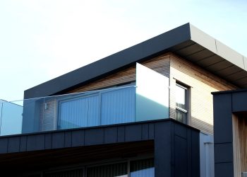 Zelf een dakopbouw plaatsen: Wat moet je weten?